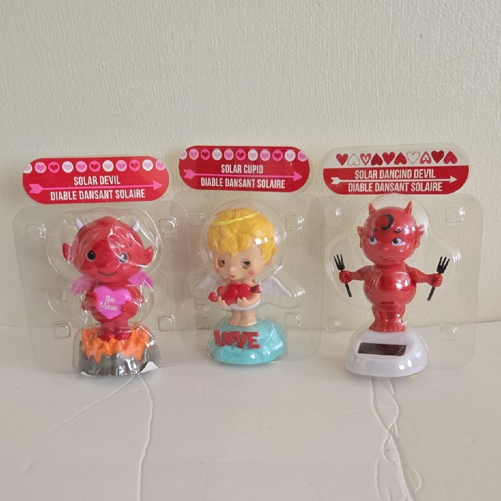Solar 3 Dancing Devil and Valentine Cupid